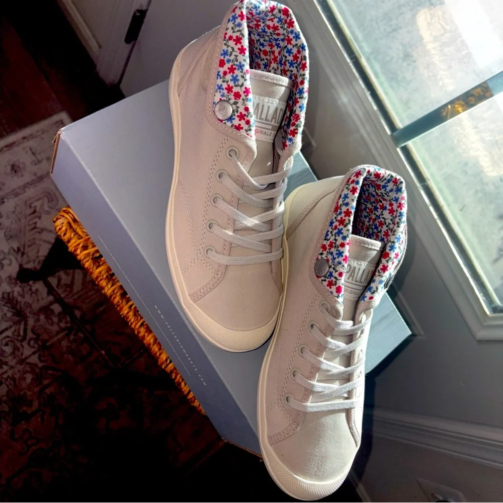 Palladium Women's Aventure Sneaker Lotus Canvas Hi Top Shoes -Size US 8 - Picture 6 of 12